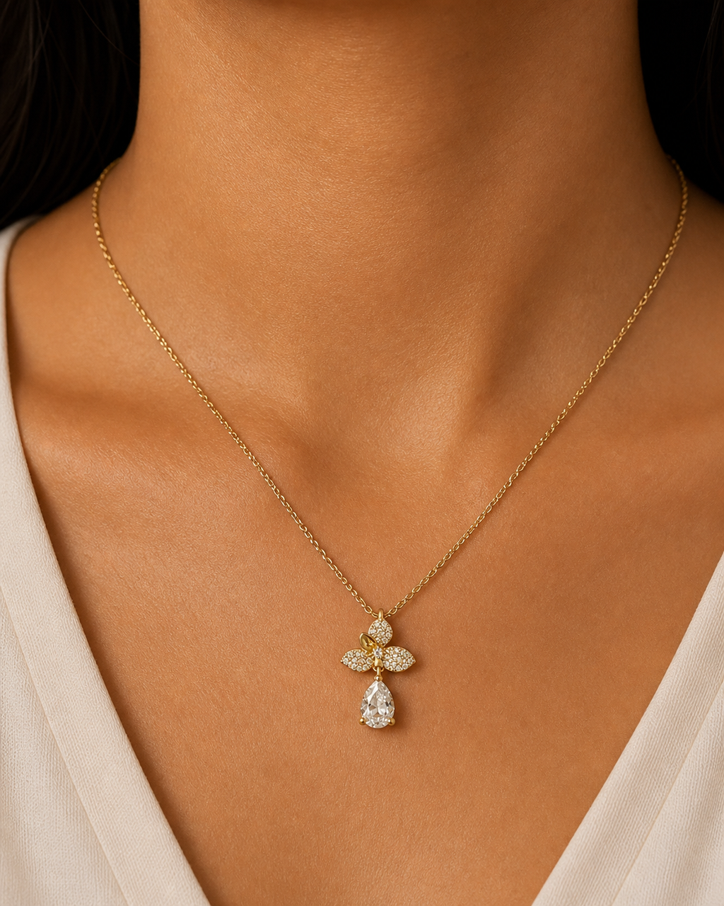 Fleur Drop in Gold