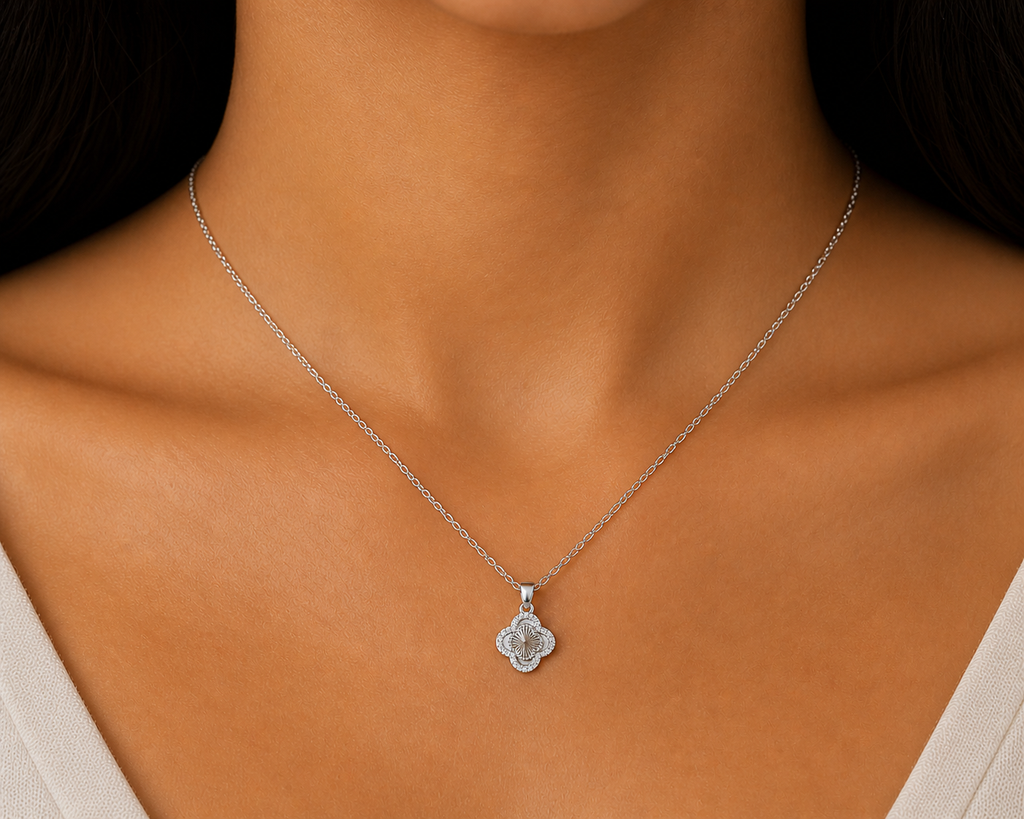 Luna Clove Pendant in Silver