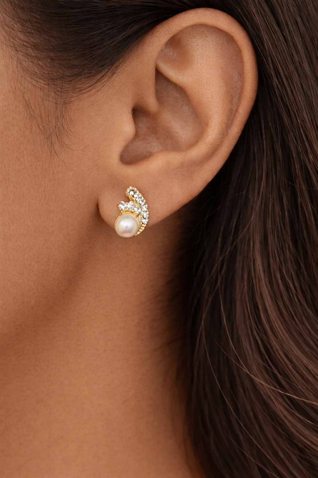 Eira Pearl Studs